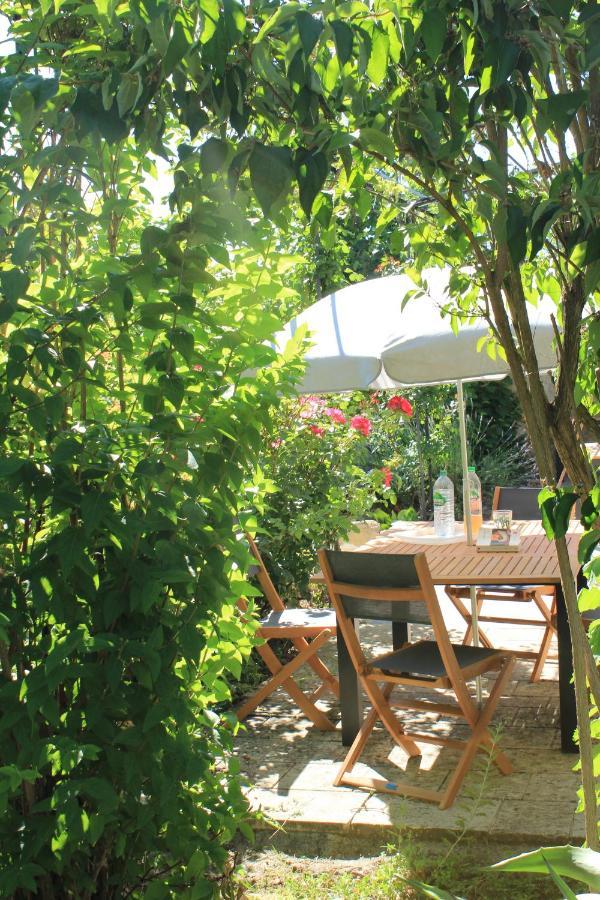 Bed and Breakfast Relais De La Renaissance Saint-Michel-de-Montaigne Exterior foto