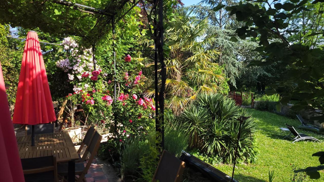 Bed and Breakfast Relais De La Renaissance Saint-Michel-de-Montaigne Exterior foto